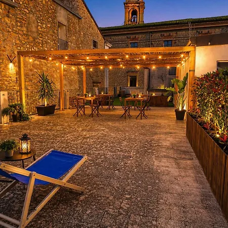 Camurria Sicilian 3*